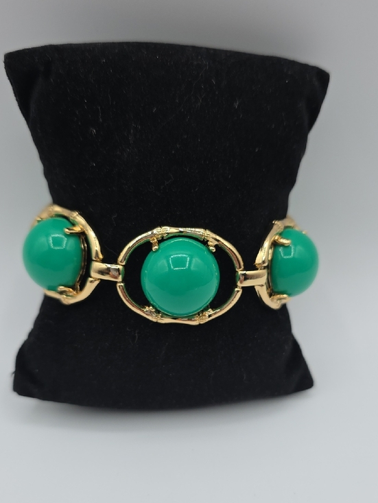 Stella & Dot Jewelry - Stella & Dot Gold Bamboo Link Bracelet Green Cabochon Statement Jewelry 6.5-7.5”